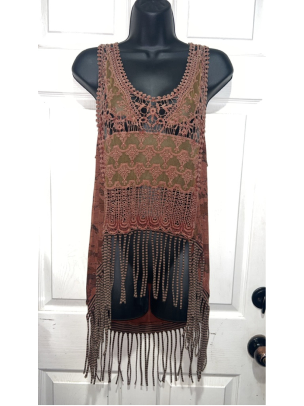 Women's Gimmicks by BKE Brown Green Crochet Fringe Tank Top M